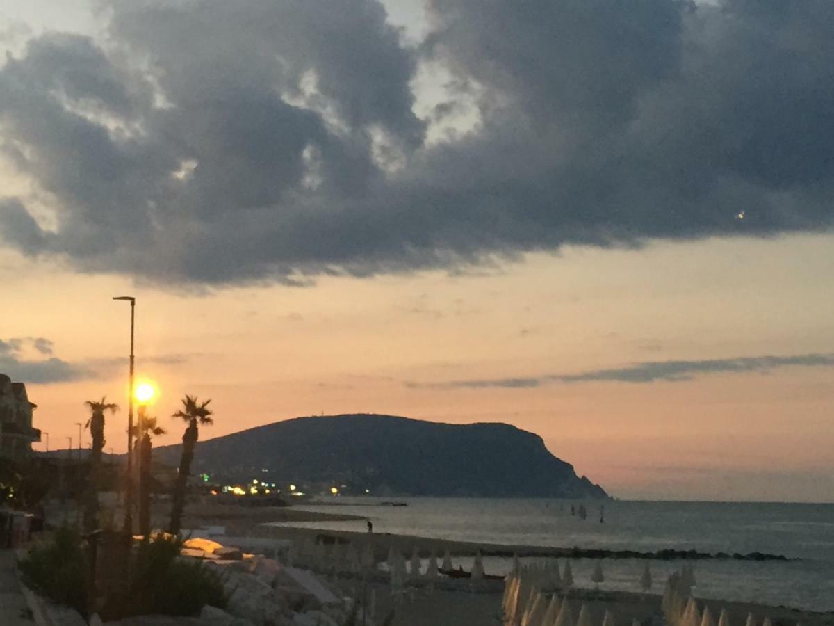 Appartamentino Celeste Porto Recanati Buitenkant foto